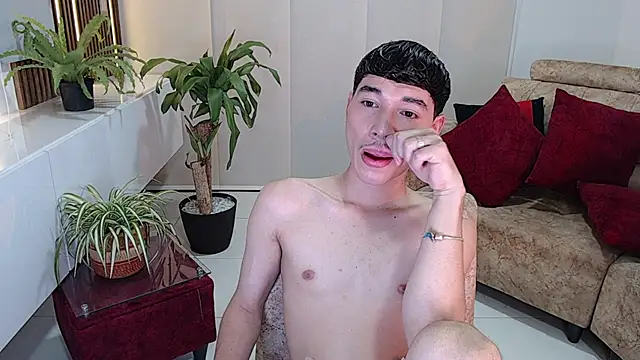 Snapshot of cod_dolll chatting on 10.01.25 cod dolll online show from 10.01.25