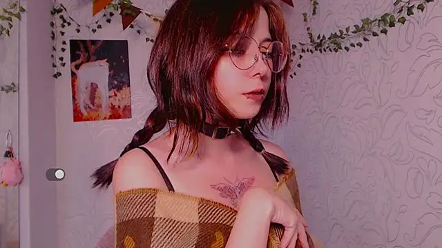  miraclecattt  online show from 10.04.25