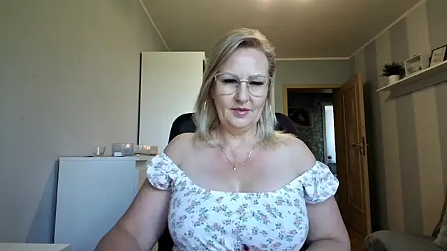 DianaLive online show from 05.27.26