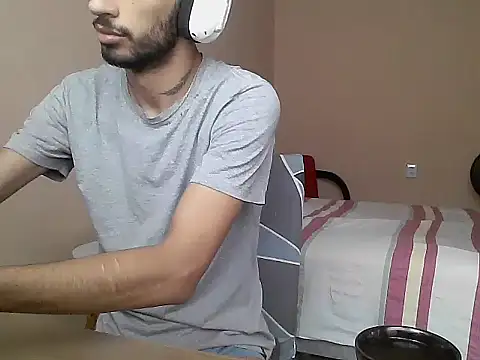 Snapshot of iendriw chatting on 03.17.25 iendriw online show from 03.17.25