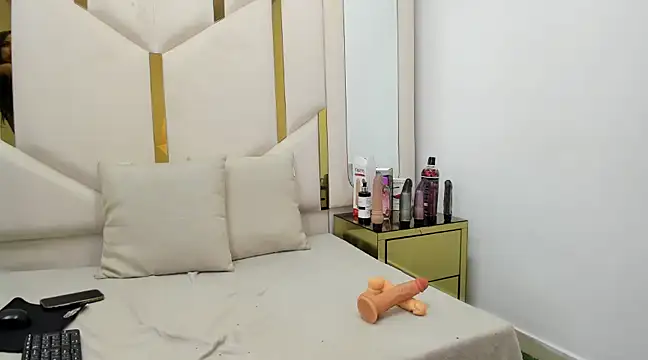 Snapshot of Kendall_6669 chatting on 02.28.25 Kendall 6669 online show from 02.28.25