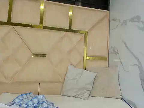 Snapshot of Kendall_6669 chatting on 11.26.25 Kendall 6669 online show from 11.26.25