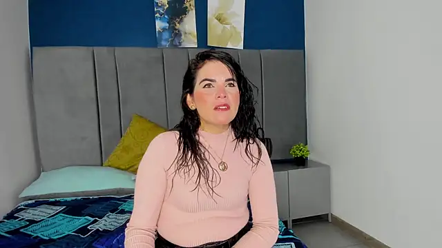 laura hotties online show from 09.30.25