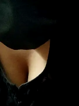 Snapshot of mythilli chatting on 03.07.25 mythilli online show from 03.07.25