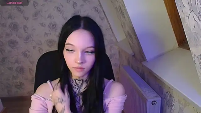 Snapshot of mefwhore chatting on 03.14.25 mefwhore online show from 03.14.25