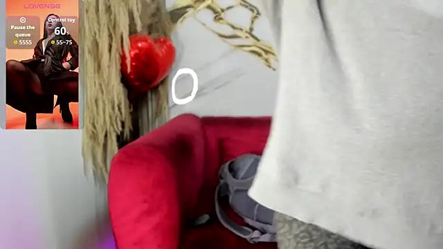 Bella williamss  online show from 04.11.26