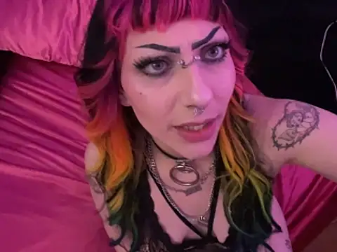 Snapshot of ChrryFoxx chatting on 10.26.25 ChrryFoxx online show from 10.26.25