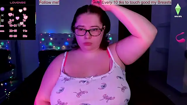 Snapshot of Lily_lu_one chatting on 10.04.25 Lily lu one online show from 10.04.25