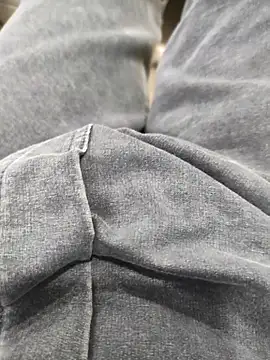 Snapshot of bbclip chatting on 02.27.25 bbclip online show from 02.27.25