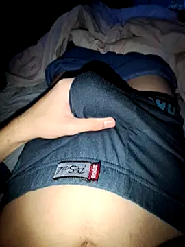 Snapshot of imre200270 chatting on 03.01.25 imre200270 online show from 03.01.25