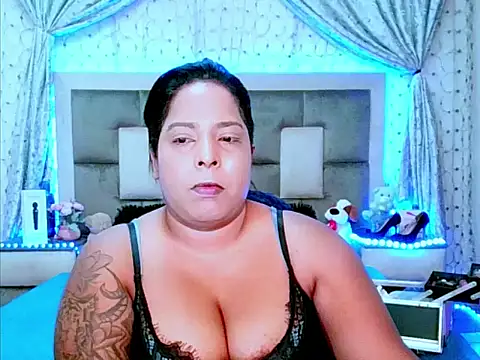 Snapshot of indiantopaz694u chatting on 09.11.25 indiantopaz694u online show from 09.11.25