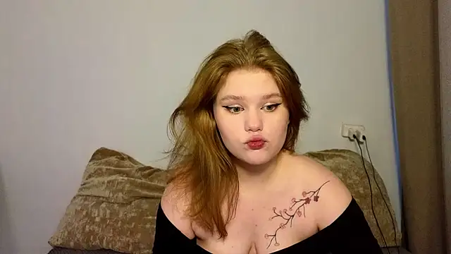 Snapshot of LaseyMoon chatting on 03.01.26 LaseyMoon online show from 03.01.26