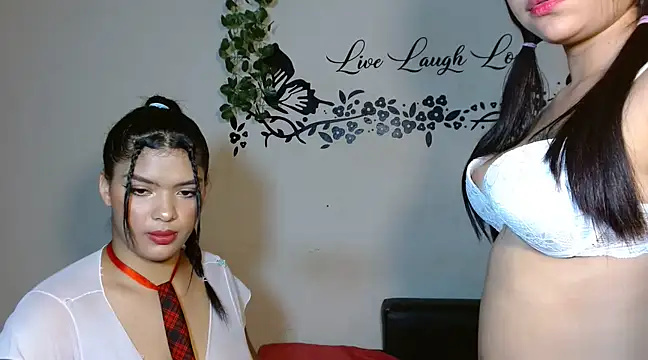 Snapshot of Adele_Adkins19 chatting on 03.15.25 Adele Adkins19 online show from 03.15.25