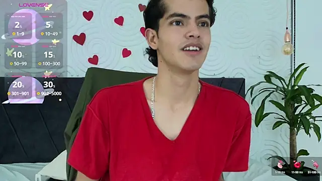 Snapshot of Maximoherrera_16 chatting on 04.18.26 Maximoherrera 16 online show from 04.18.26