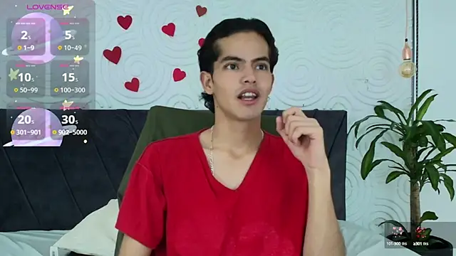 Snapshot of Maximoherrera_16 chatting on 04.27.26 Maximoherrera 16 online show from 04.27.26