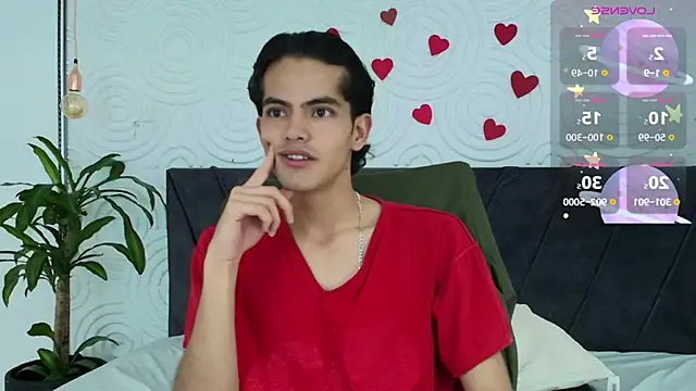 Snapshot of Maximoherrera_16 chatting on 05.29.26 Maximoherrera 16 online show from 05.29.26