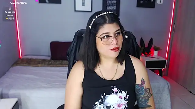 Snapshot of Veronika_metal chatting on 03.06.25 Veronika metal online show from 03.06.25