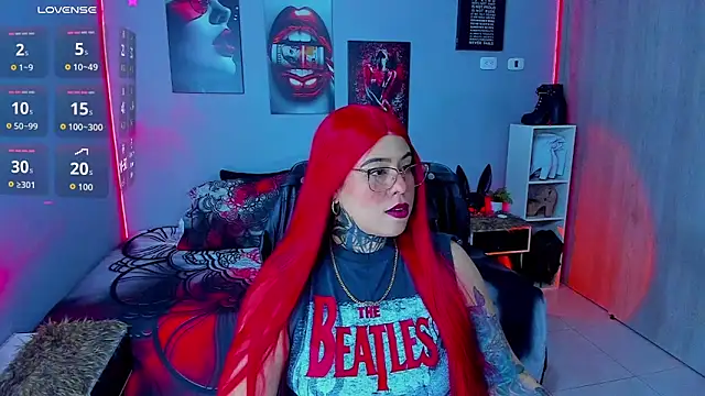 Snapshot of Veronika_metal chatting on 09.18.25 Veronika metal online show from 09.18.25