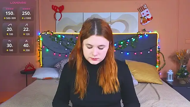 Eva Starlight online show from 12.14.25