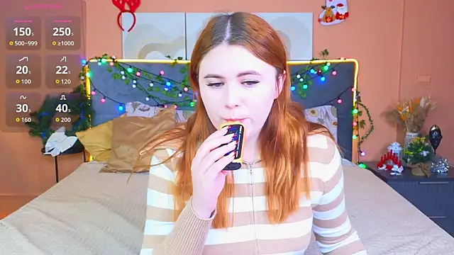 Eva Starlight online show from 12.19.25