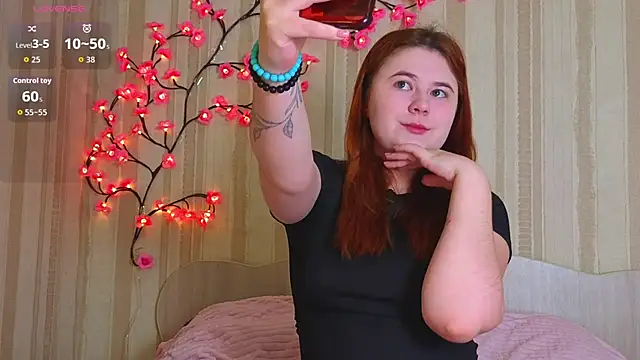 Snapshot of Eva_Starlight chatting on 02.15.26 Eva Starlight online show from 02.15.26