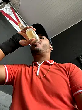 Snapshot of Lindp190194 chatting on 11.23.25 Lindp190194 online show from 11.23.25