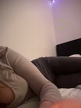 SwedishAstrid online show from 02.26.26