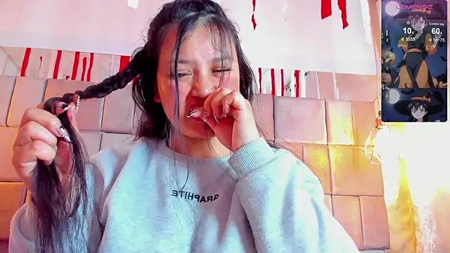 Snapshot of celeste_star0 chatting on 10.21.25 celeste star0 online show from 10.21.25