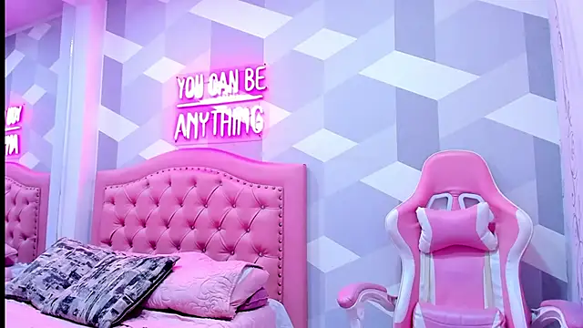 Gianna Watson online show from 03.03.25