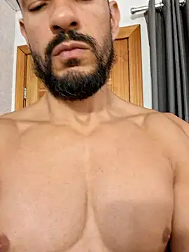 Snapshot of juniortche1313 chatting on 03.26.26 juniortche1313 online show from 03.26.26