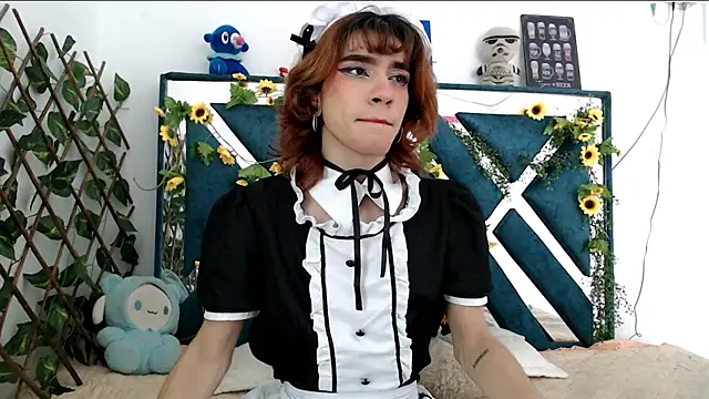 Snapshot of charly__evans chatting on 10.09.25 charly evans online show from 10.09.25