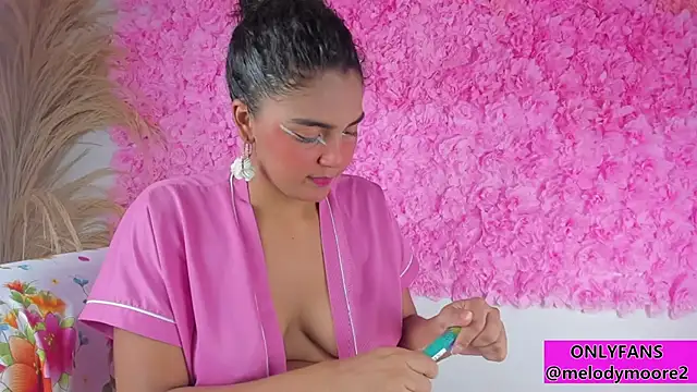 Melodymoore  online show from 11.06.25