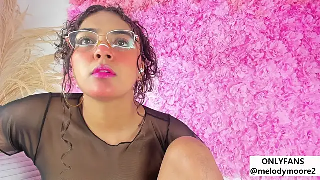 Melodymoore  online show from 12.03.25