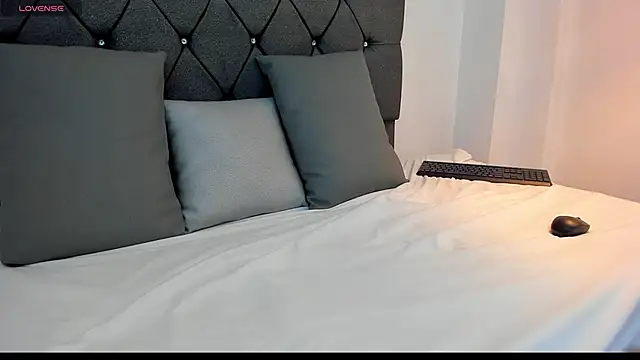 Snapshot of noah_johes chatting on 02.26.25 noah johes online show from 02.26.25