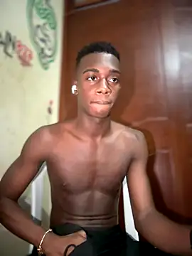 Snapshot of noah_johes chatting on 11.23.25 noah johes online show from 11.23.25