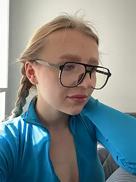 EvaBrooklyn online show from 02.27.25