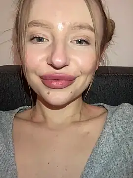 EvaBrooklyn online show from 03.07.25