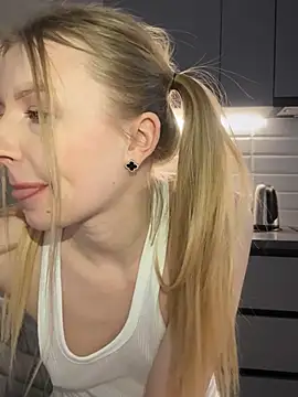 EvaBrooklyn online show from 03.21.25