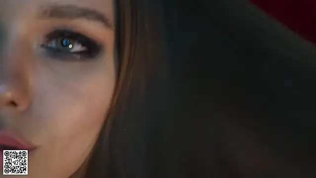 Moni Carroll online show from 10.04.25