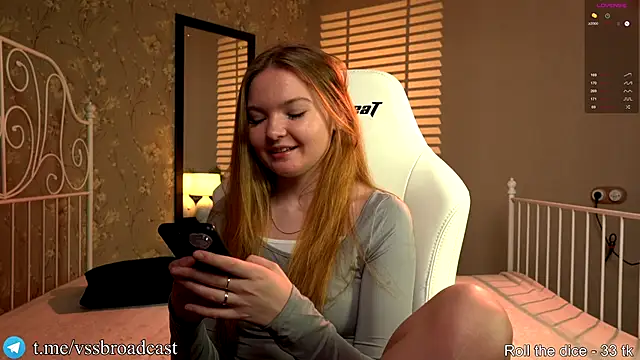 CuteStella  online show from 10.24.25