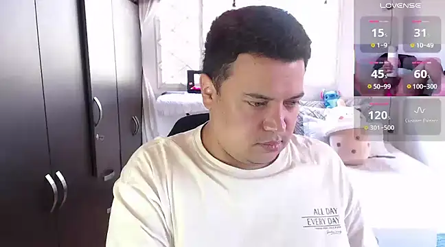 Snapshot of _Aragon__ chatting on 03.10.25 Aragon online show from 03.10.25