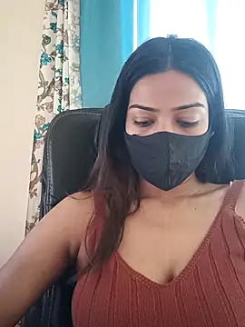 Snapshot of CRAZY__BITE chatting on 10.06.25 CRAZY BITE online show from 10.06.25