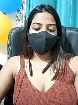 Snapshot of CRAZY__BITE chatting on 11.21.25 CRAZY BITE online show from 11.21.25