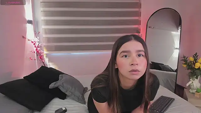 Snapshot of sweet_obsession__ chatting on 09.30.25 sweet obsession online show from 09.30.25