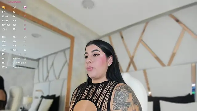 Snapshot of Madisson-Rivas chatting on 10.02.25 Madisson-Rivas online show from 10.02.25