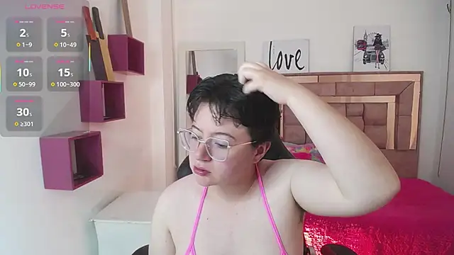 Snapshot of safyka chatting on 09.08.25 safyka online show from 09.08.25