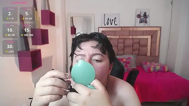 Snapshot of safyka chatting on 09.11.25 safyka online show from 09.11.25