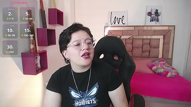 Snapshot of safyka chatting on 11.06.25 safyka online show from 11.06.25