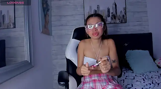 Aida princess online show from 02.28.25