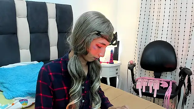 Snapshot of loverisu-coral chatting on 03.16.25 loverisu-coral online show from 03.16.25